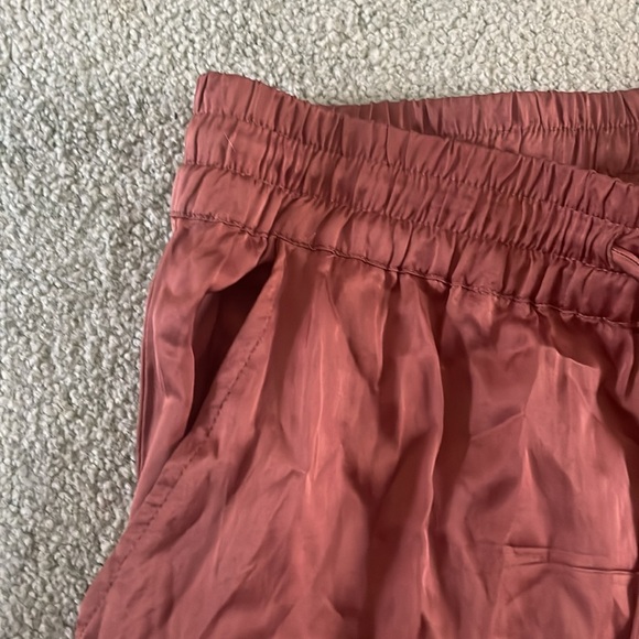 Young Fabulous and Broke Satin Jogger Pants M - Picture 2 of 3